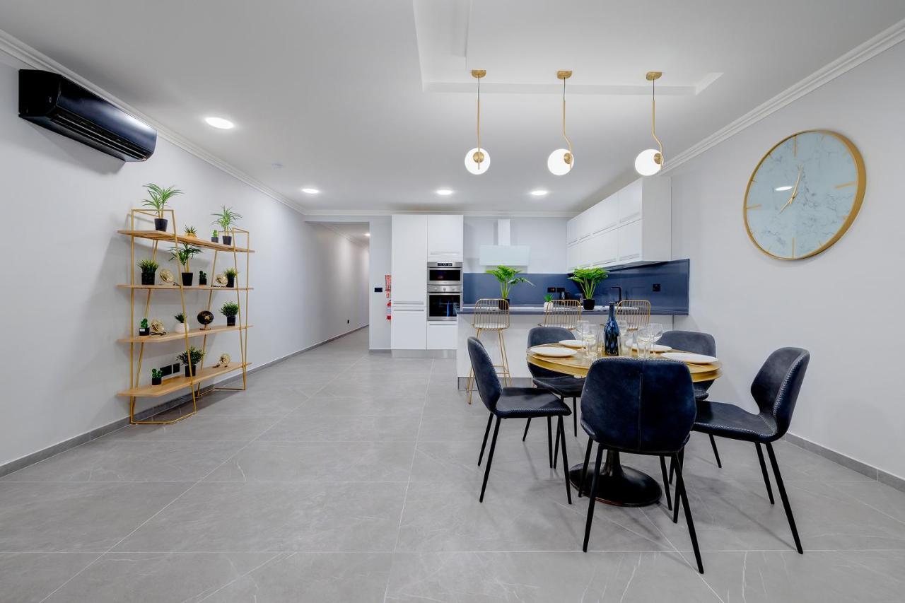 Art Deco Luxury Apartment, Central Location สลีมา ภายนอก รูปภาพ