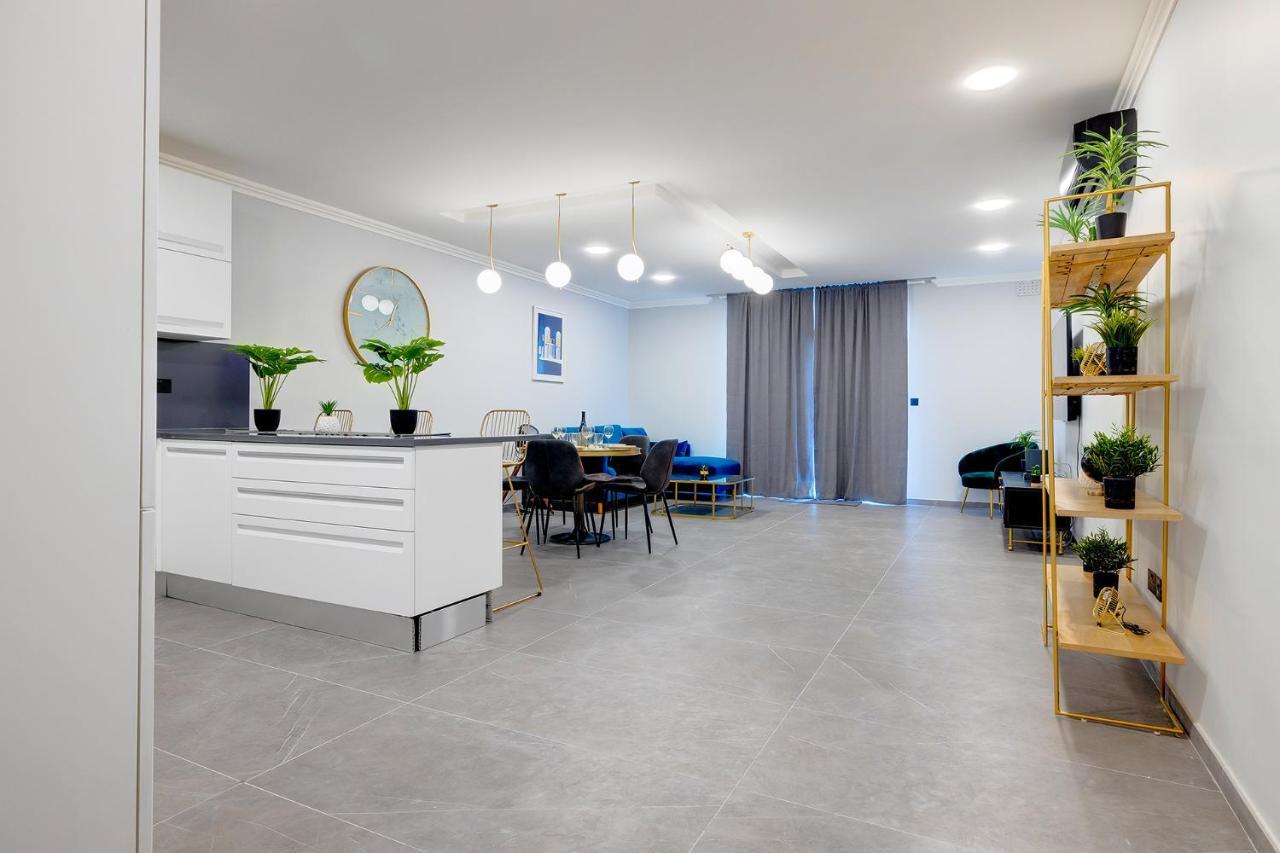 Art Deco Luxury Apartment, Central Location สลีมา ภายนอก รูปภาพ